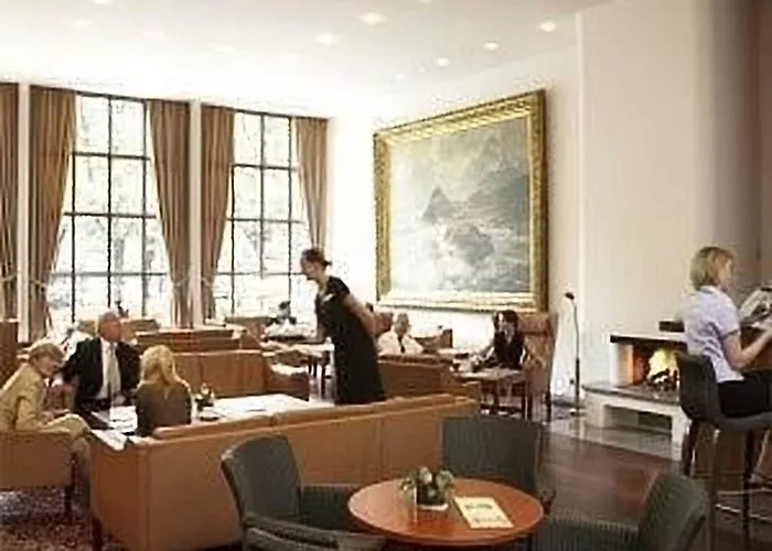 Baseler Hof Hotel 4*