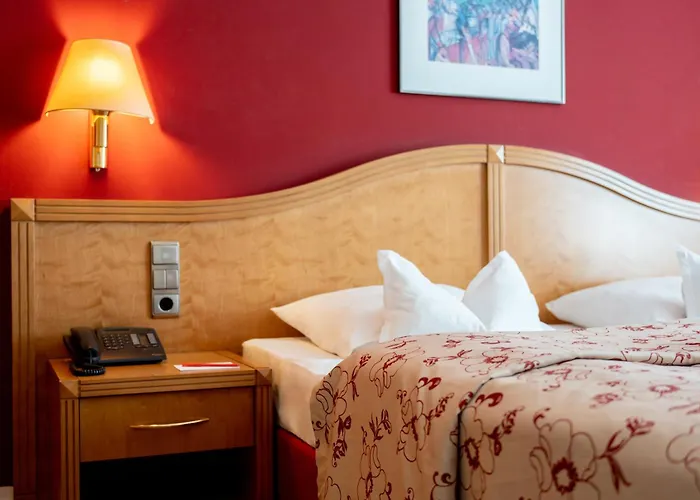 Baseler Hof Hotel 4*