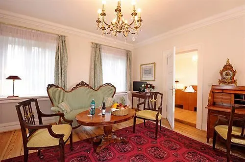 Baseler Hof Hotel 4*